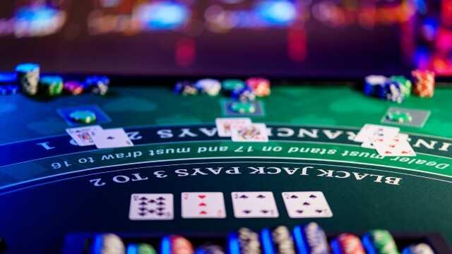 Game bài Blackjack rất phổ biến tại Manclub